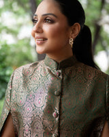 Noor Jahan Banarasi Cape: Women's Golden Green Paisley Indowestern Wear