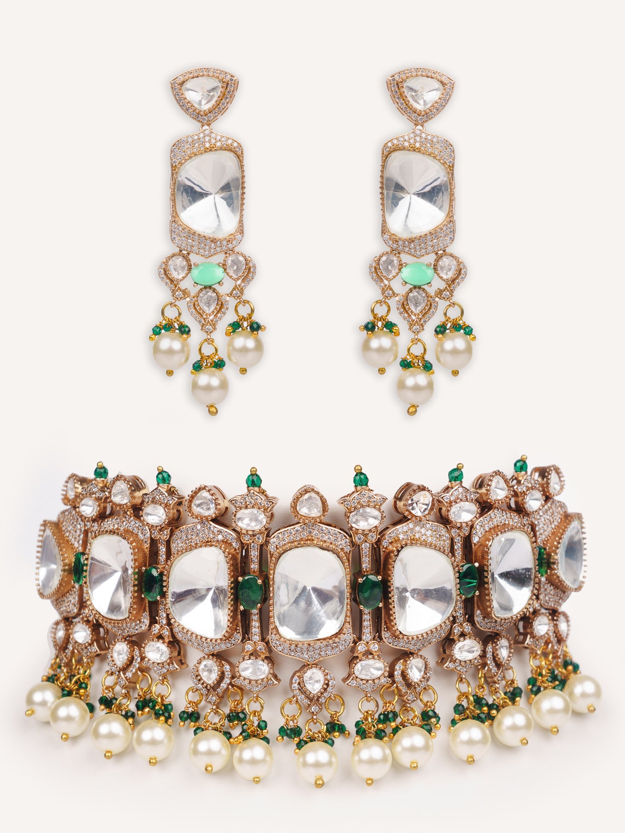 Bold and dramatic polki choker with matching earrings