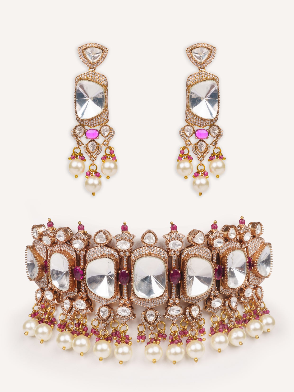 Bold and dramatic polki choker with matching earrings