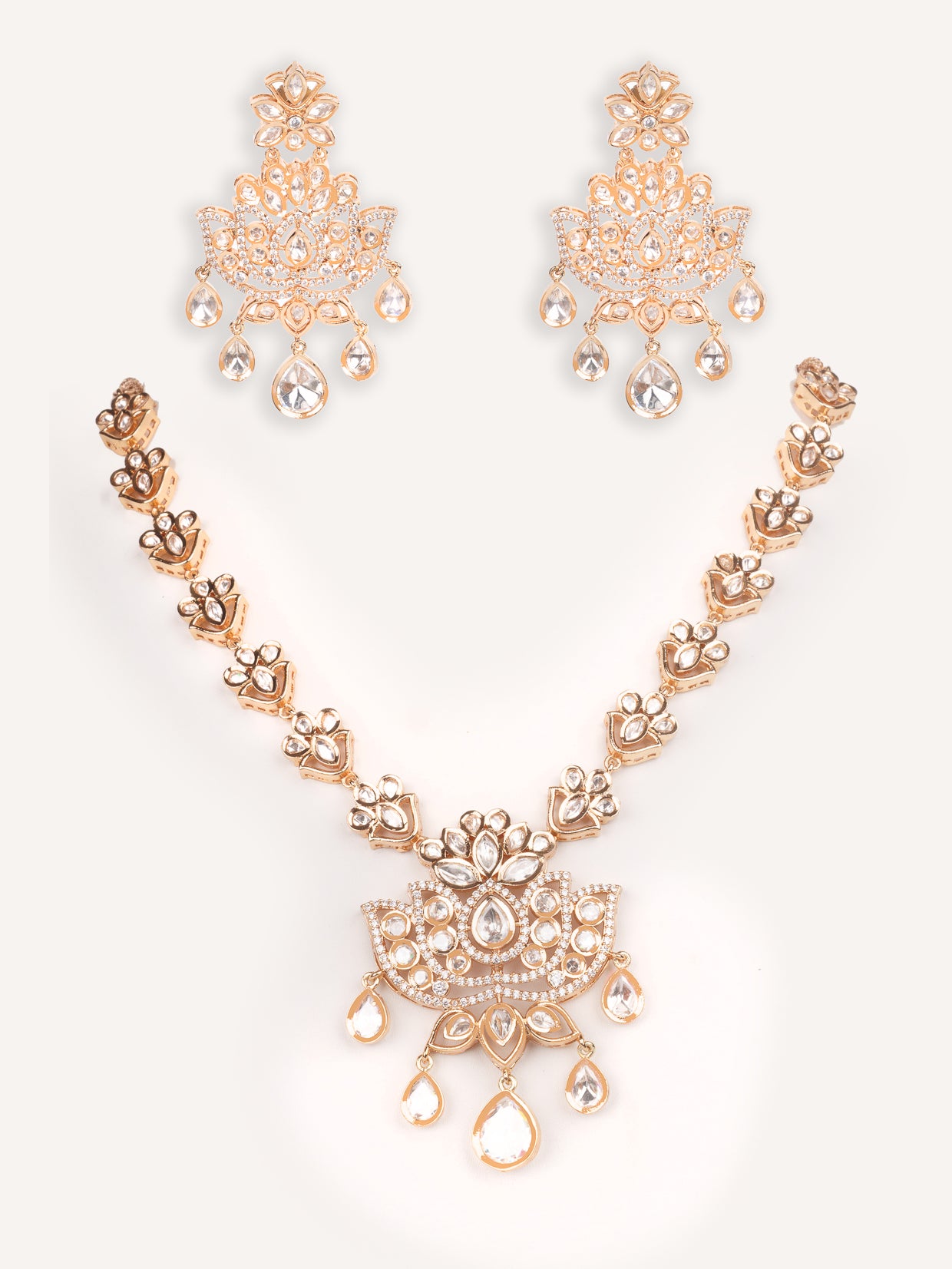 Stylish and classic kundan necklace set with matching earrings