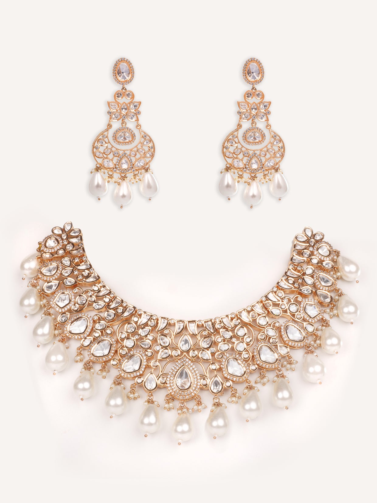 Elegant and stylish pendant necklace and earrings