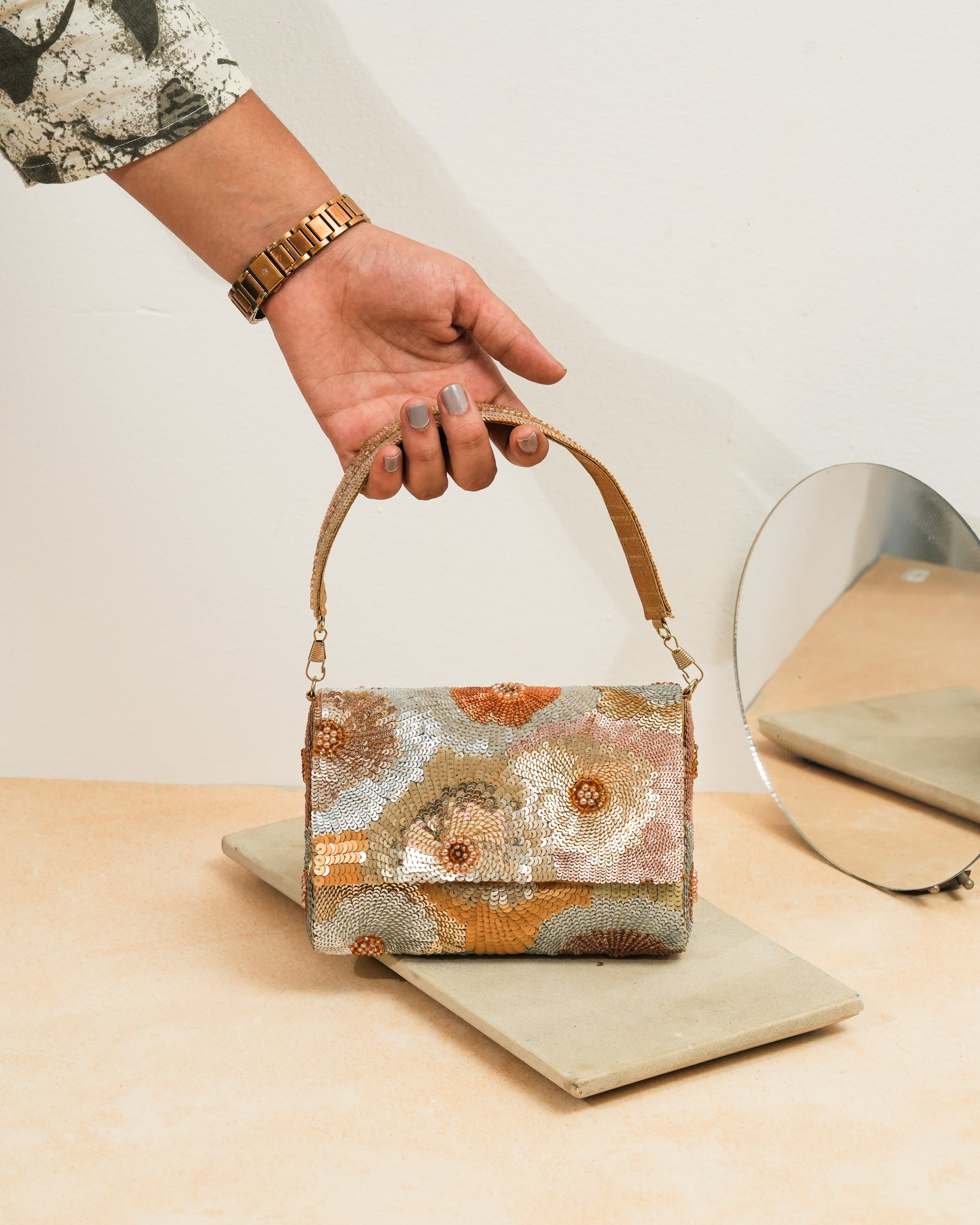 Flower sequin clutch