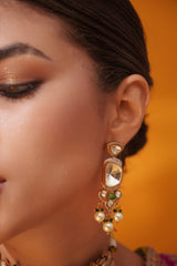 Bold and dramatic polki choker with matching earrings