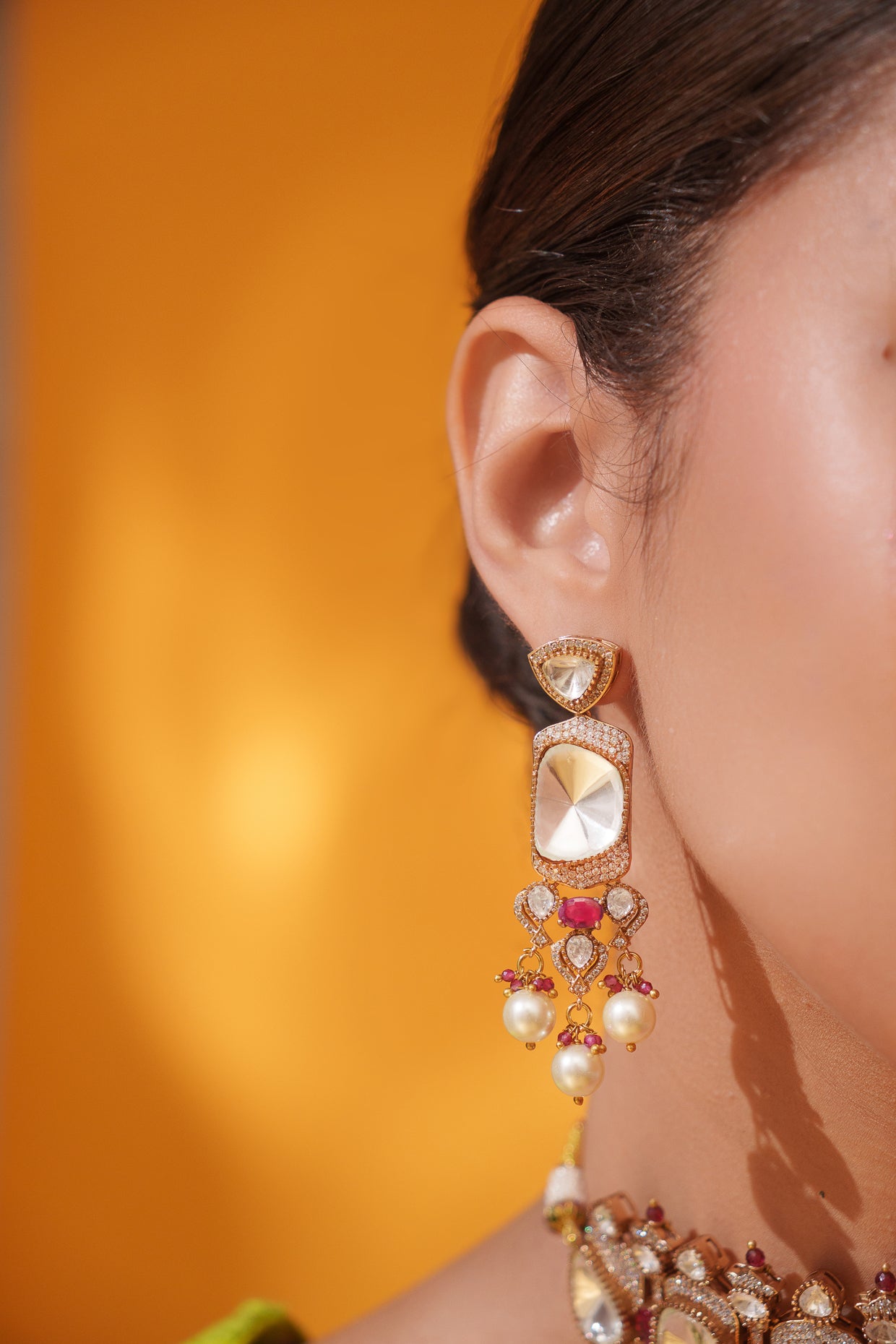 Bold and dramatic polki choker with matching earrings