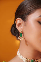 Dramatic and classy two tone kundan choker with matching earrings
