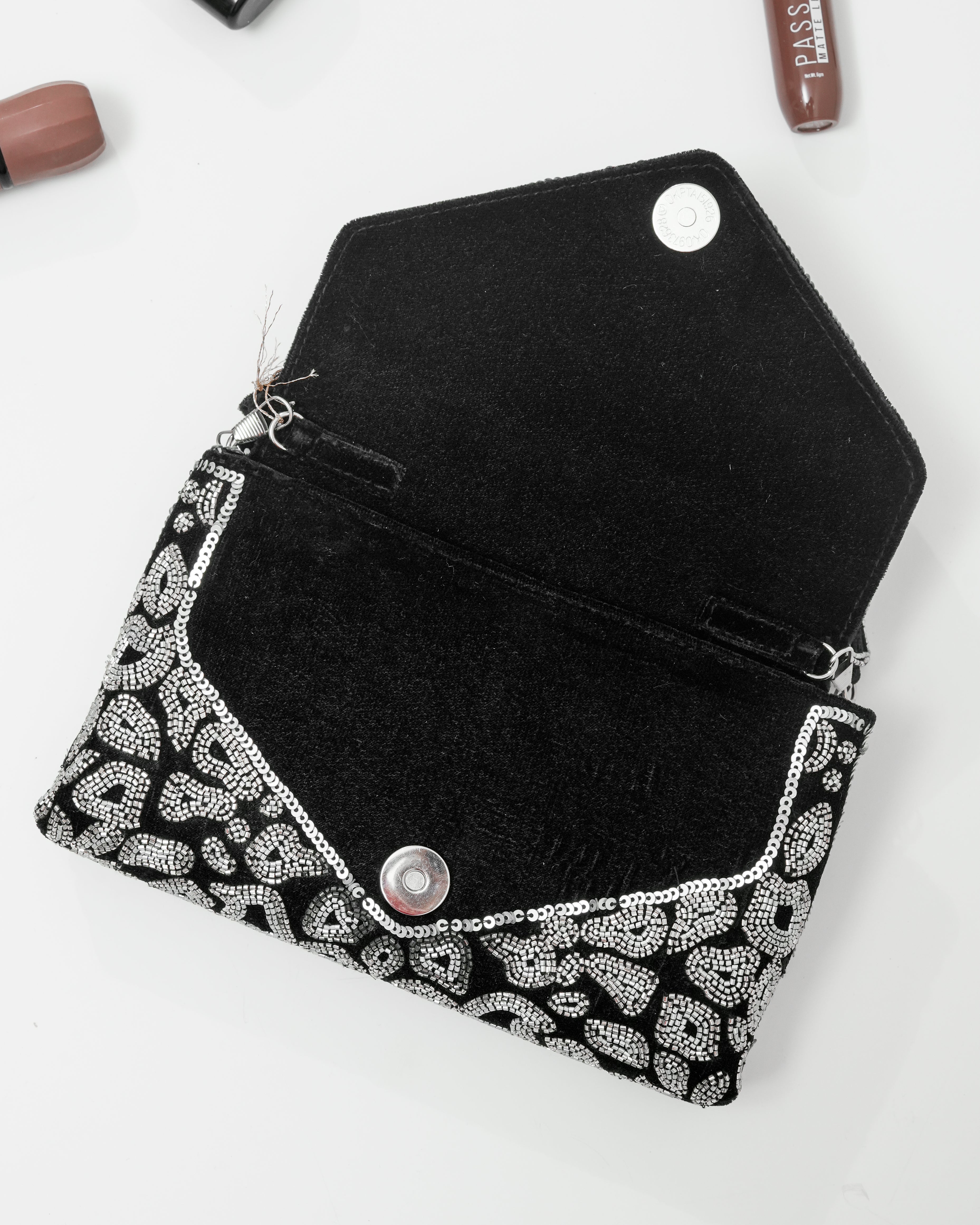Animal Illuzion clutch