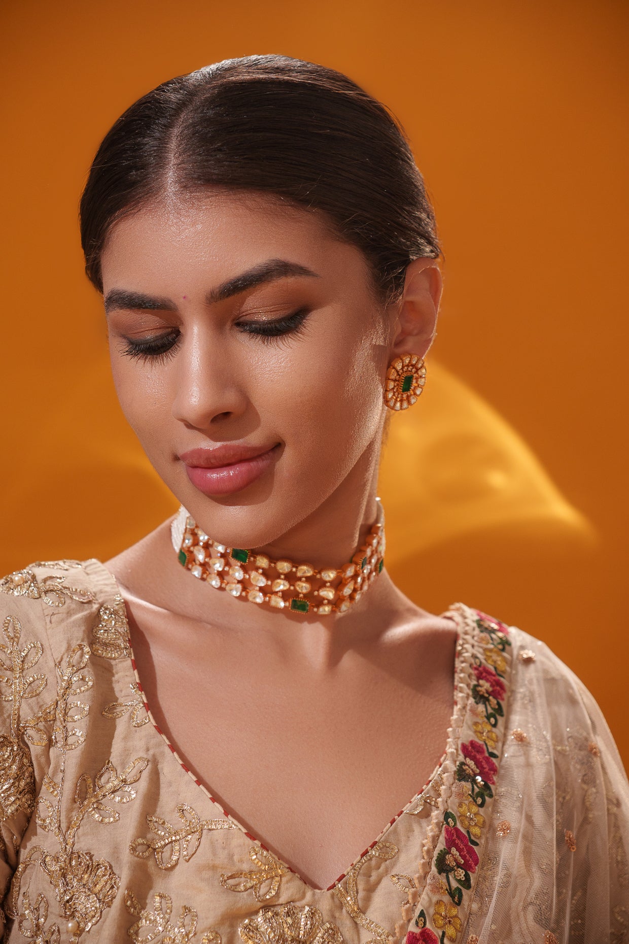 Elegant and stylish moissanite choker with matching earrings