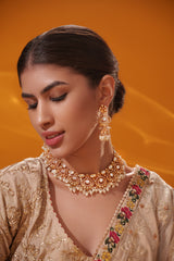 Elegant and classy moissanite necklace set with matching earrings