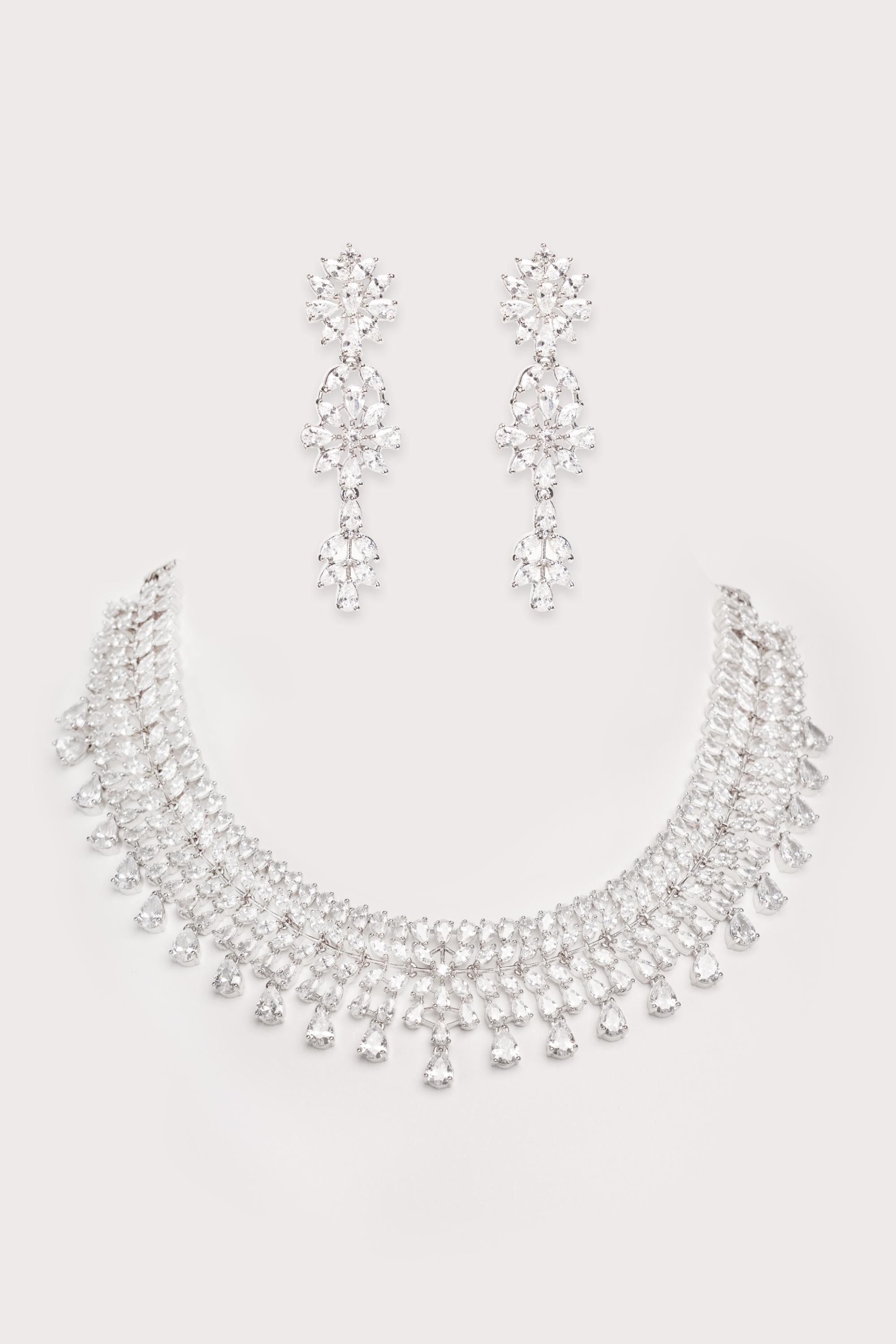 Elegant and stylish diamond necklace set with matching earrings