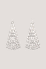 Classic and elegant pair of diamond earrings