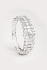 Classic and stylish diamond kada