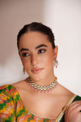 Dramatic and stylish kundan necklace set with matching earrings