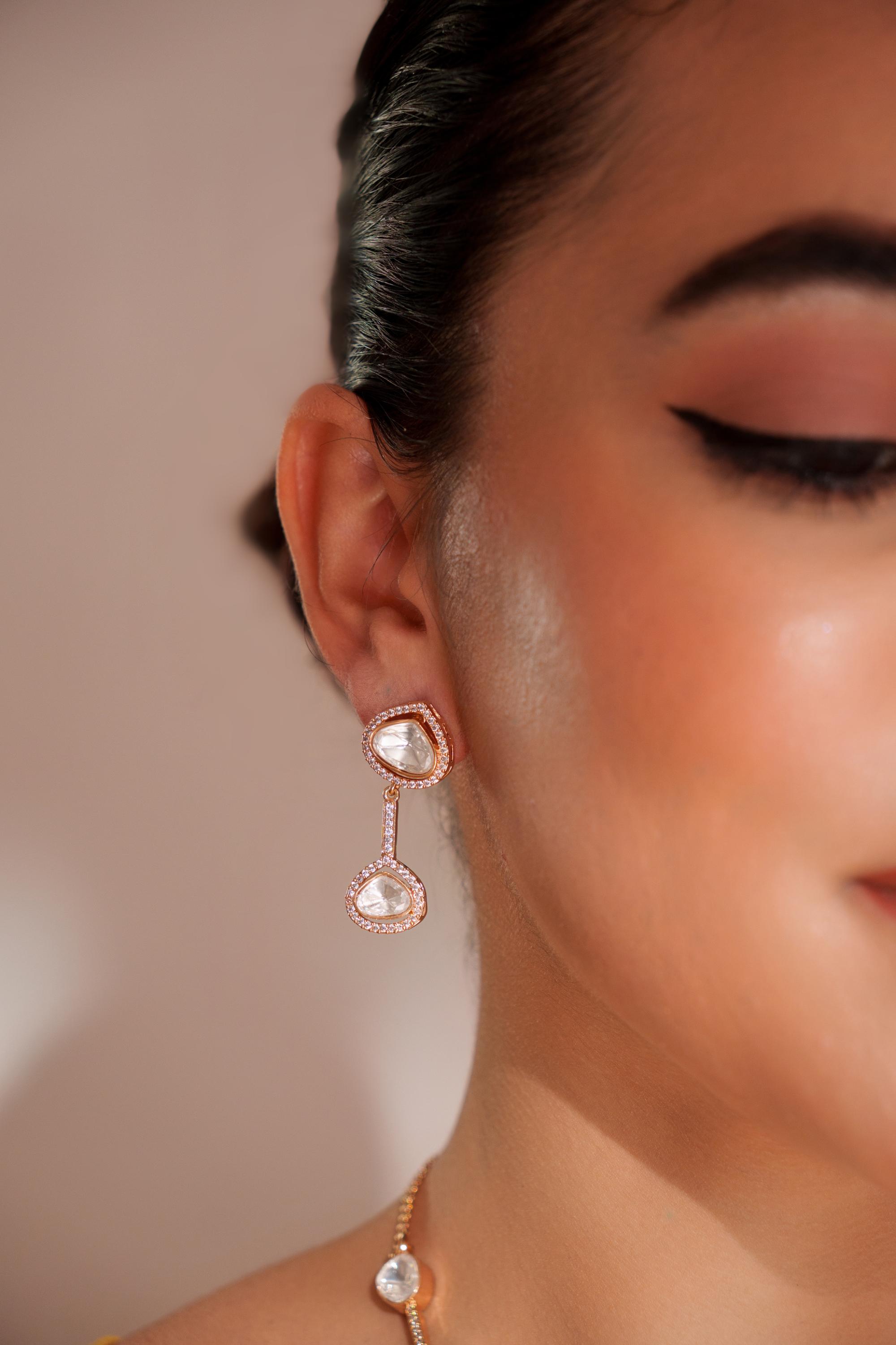 Elegant and stylish pendant necklace and earrings.