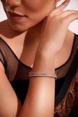Classic and stylish diamond kada