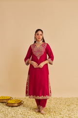 Areefa - Dabka Zardozi Embroidered Rich Banarasi Hotpink Suit & Salwar