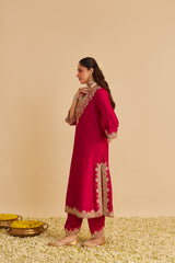Areefa - Dabka Zardozi Embroidered Rich Banarasi Hotpink Suit & Salwar