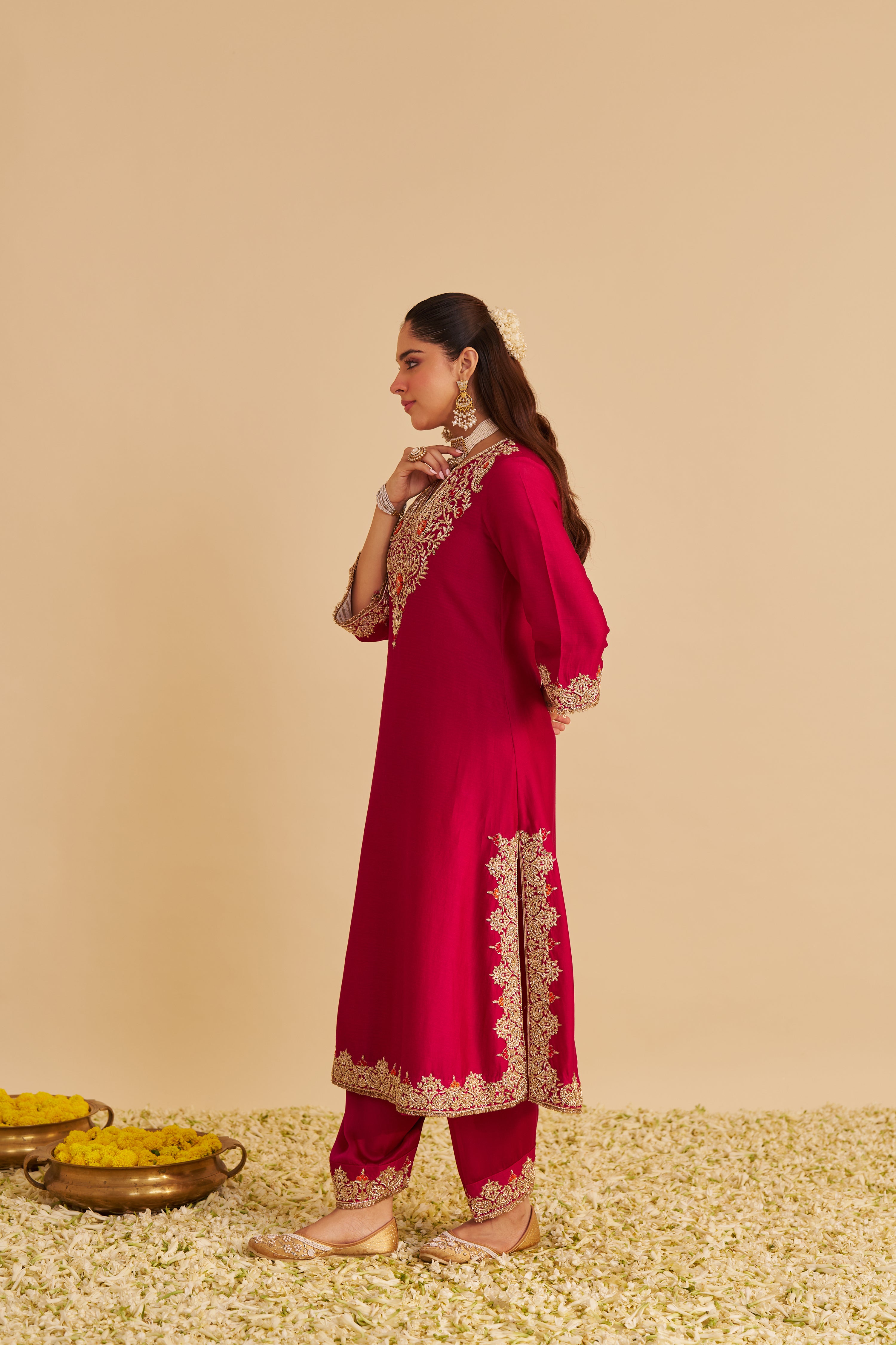 Areefa - Dabka Zardozi Embroidered Rich Banarasi Hotpink Suit & Salwar
