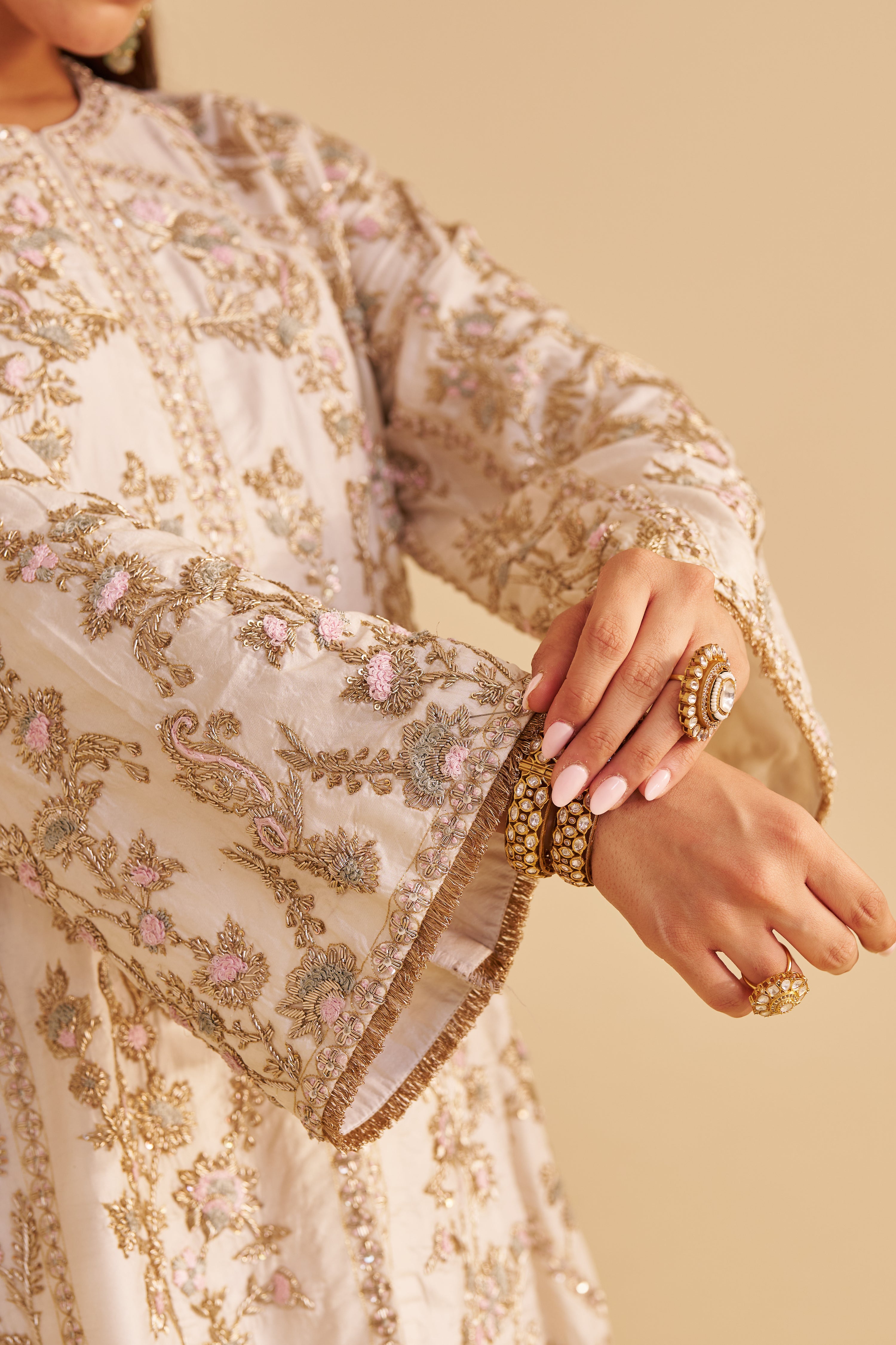 Alira - Dabka Zardozi Embroidered Daisy Ivory Kurta & Salwar with Dupatta