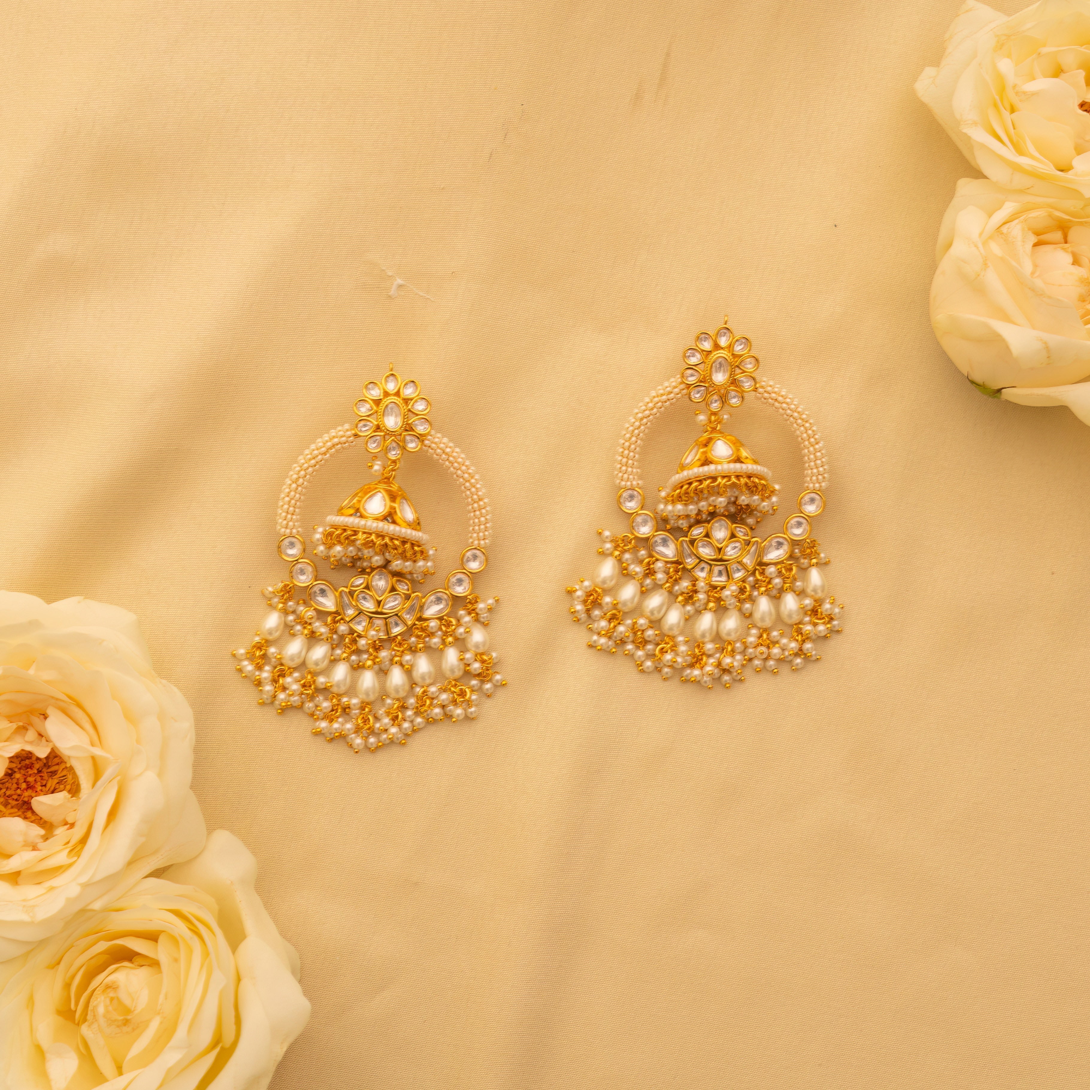 Gauri Pearl Kundan Chandbalis