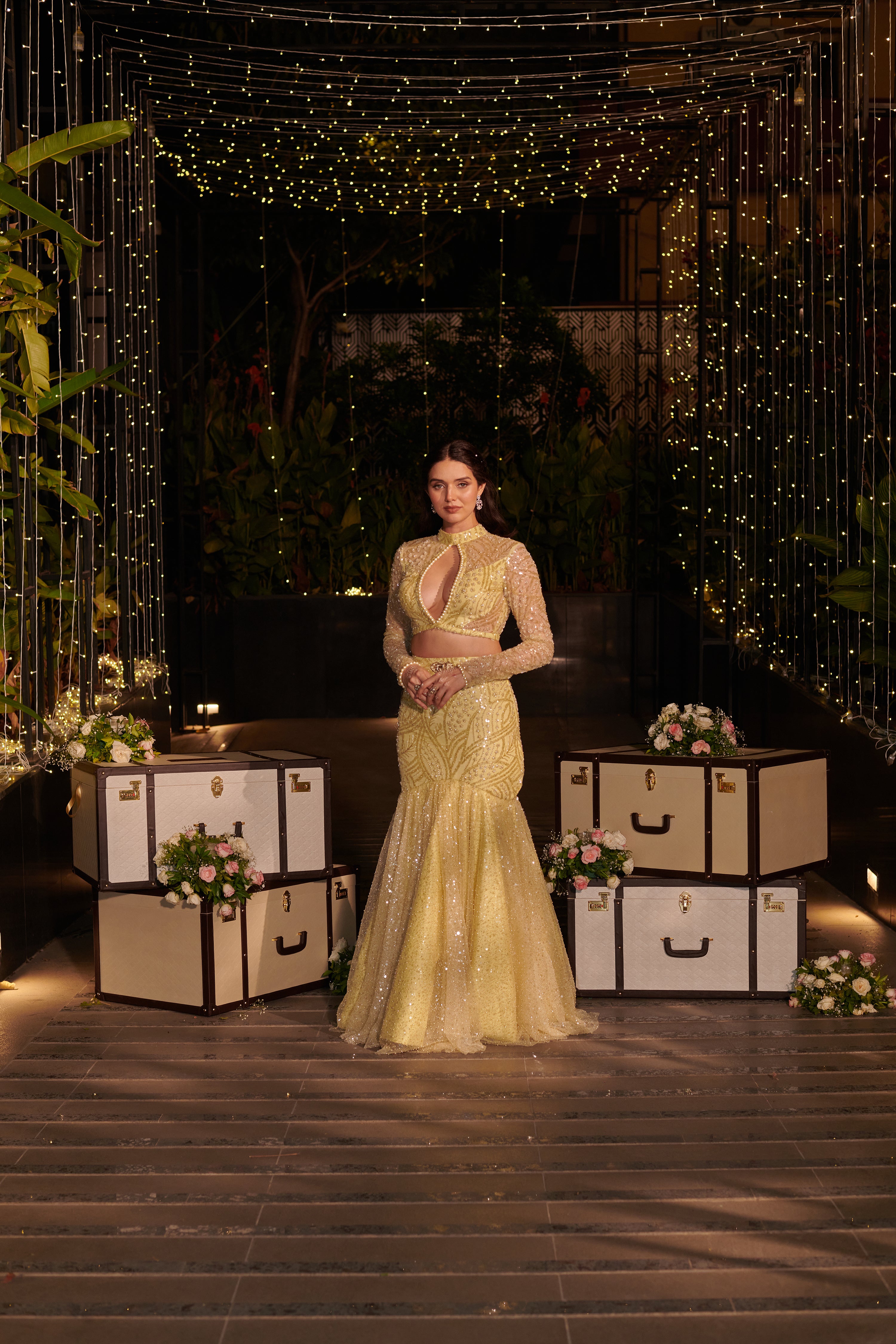 Butter Yellow Mermaind Lehenga Set. 2 (Skirt + Blouse)