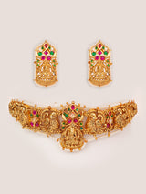 Traditional yet classic kundan temple choker with elegant pair of earrings.