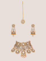 Extraordinary fusion of kundan and polki necklace set with earrings and maangtika