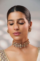 Dramatic and classy two tone kundan choker with matching earrings