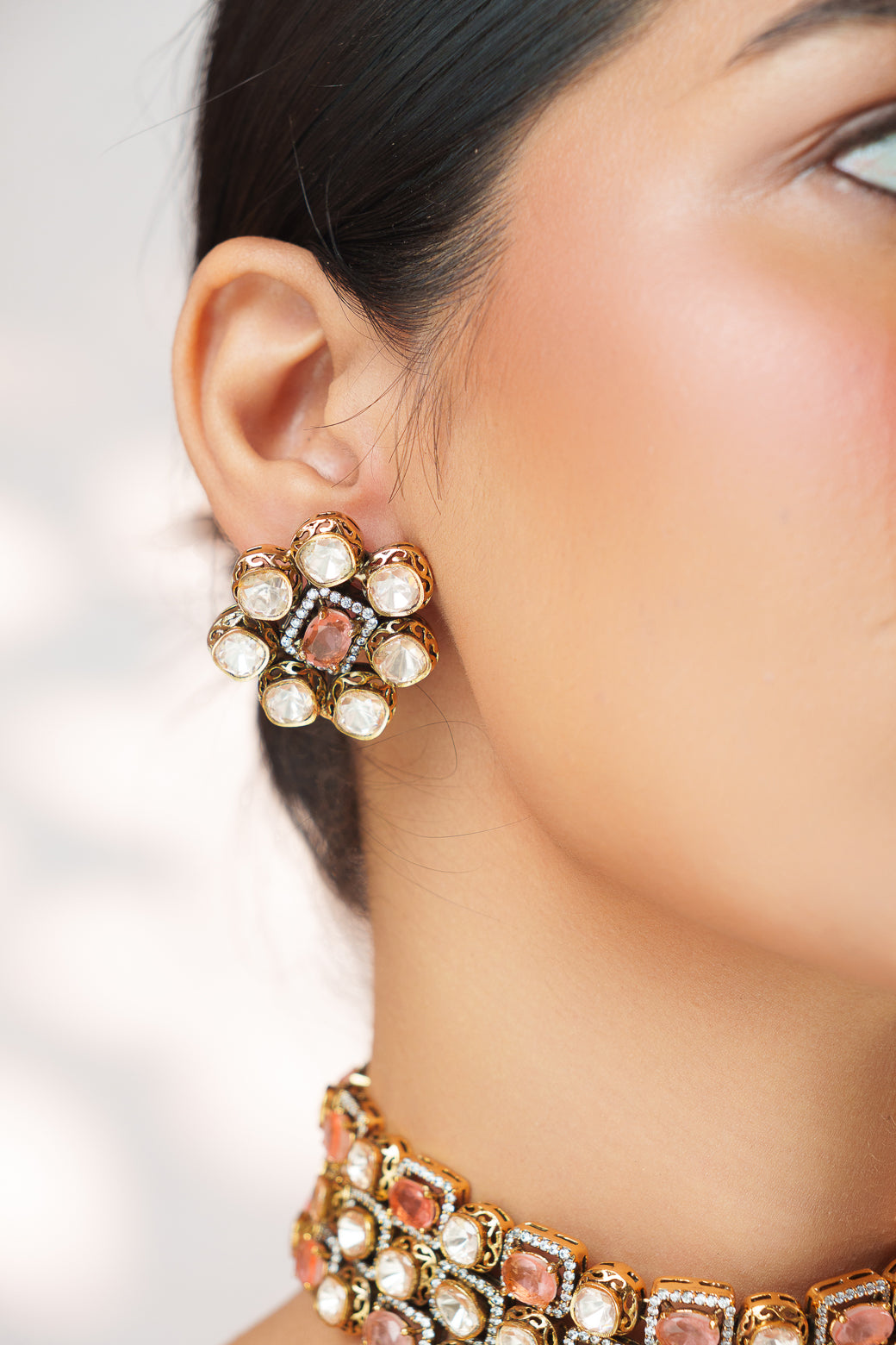 Dramatic and classy two tone kundan choker with matching earrings
