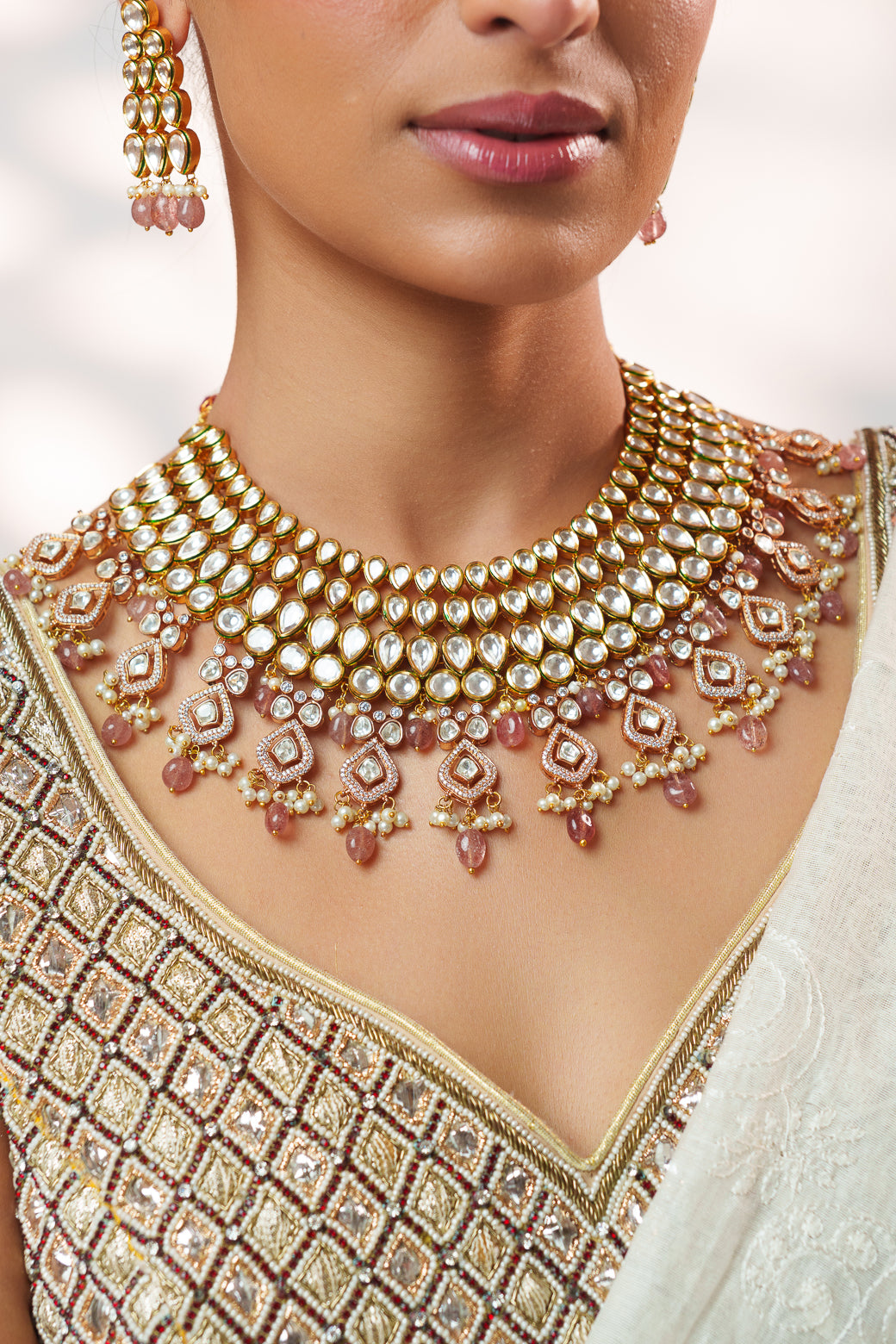 Extraordinary fusion of kundan and polki necklace set with earrings and maangtika