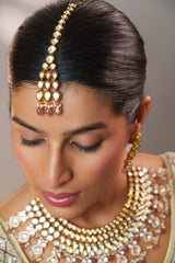 Extraordinary fusion of kundan and polki necklace set with earrings and maangtika