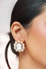 Elegant and stylish gold finish kundan polki necklace set