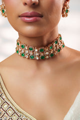 Dramatic and classy two tone kundan choker with matching earrings