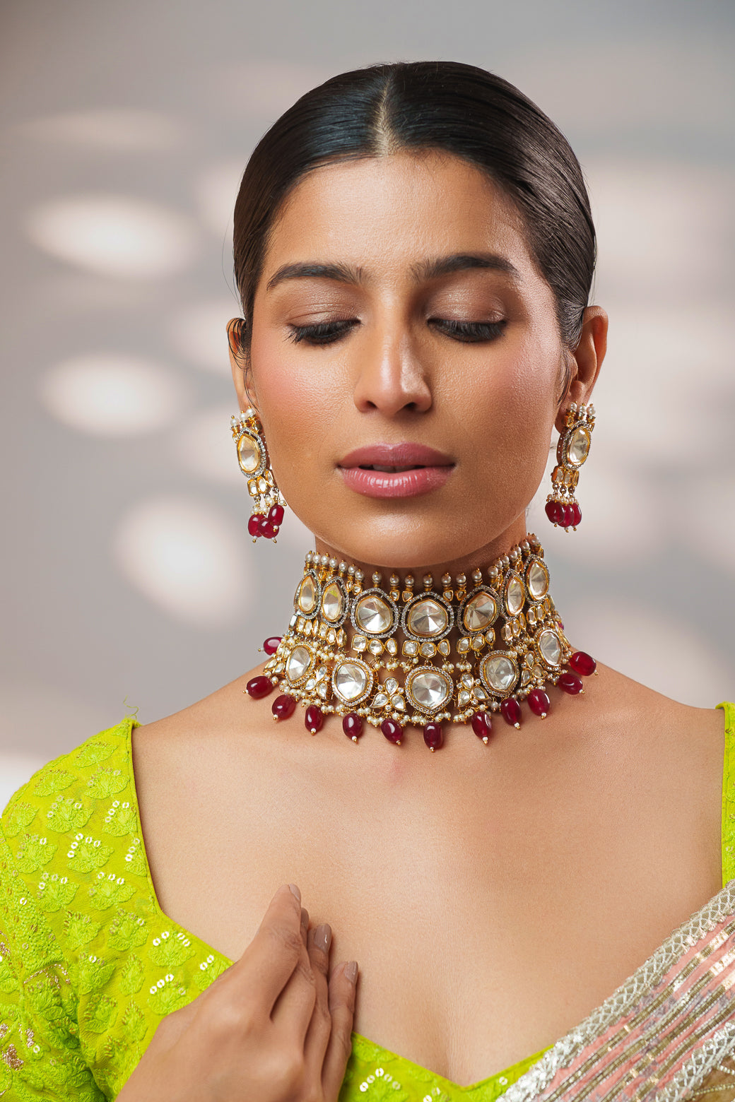 Extraordinary fusion of kundan and polki choker set with earrings