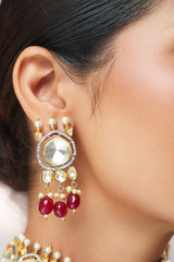 Extraordinary fusion of kundan and polki choker set with earrings