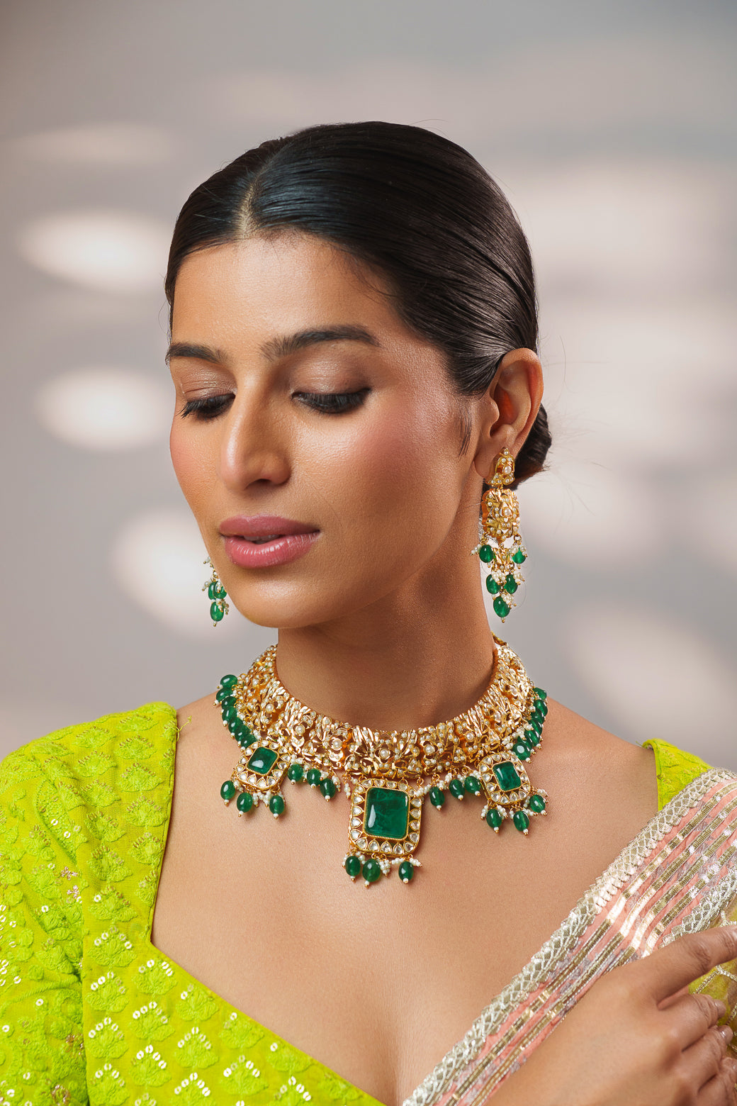 Extraordinary fusion of kundan and jadau necklace set with earrings