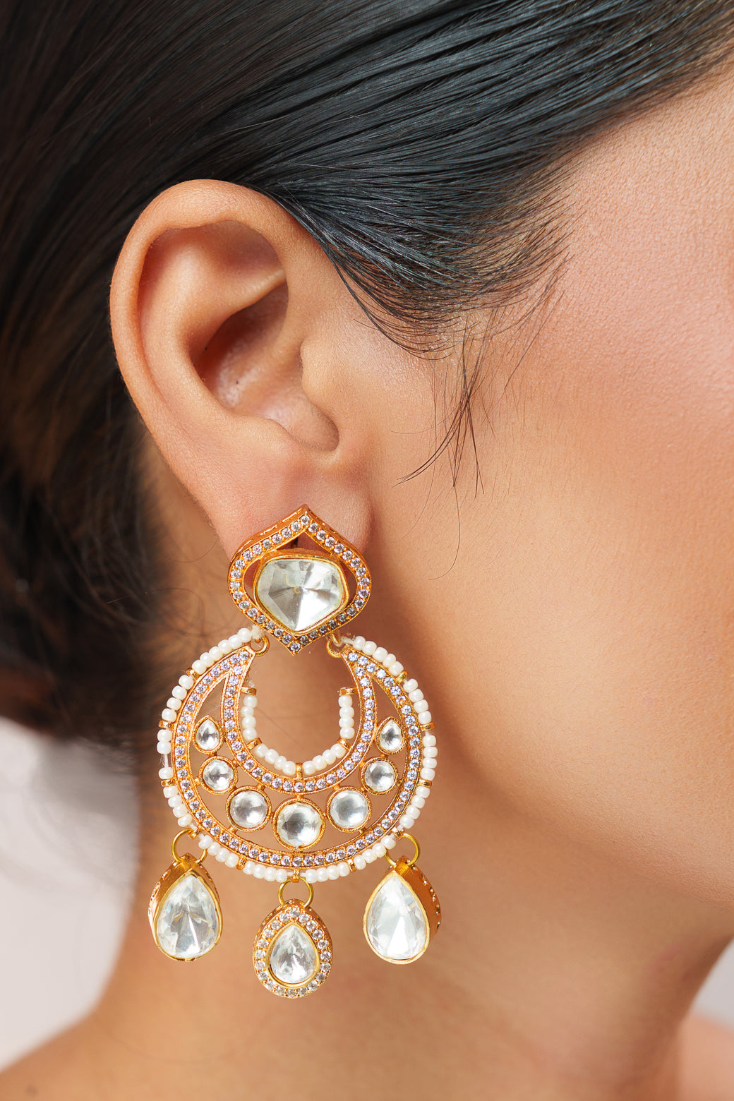 Extraordinary fusion of moissanite and polki choker set with earrings