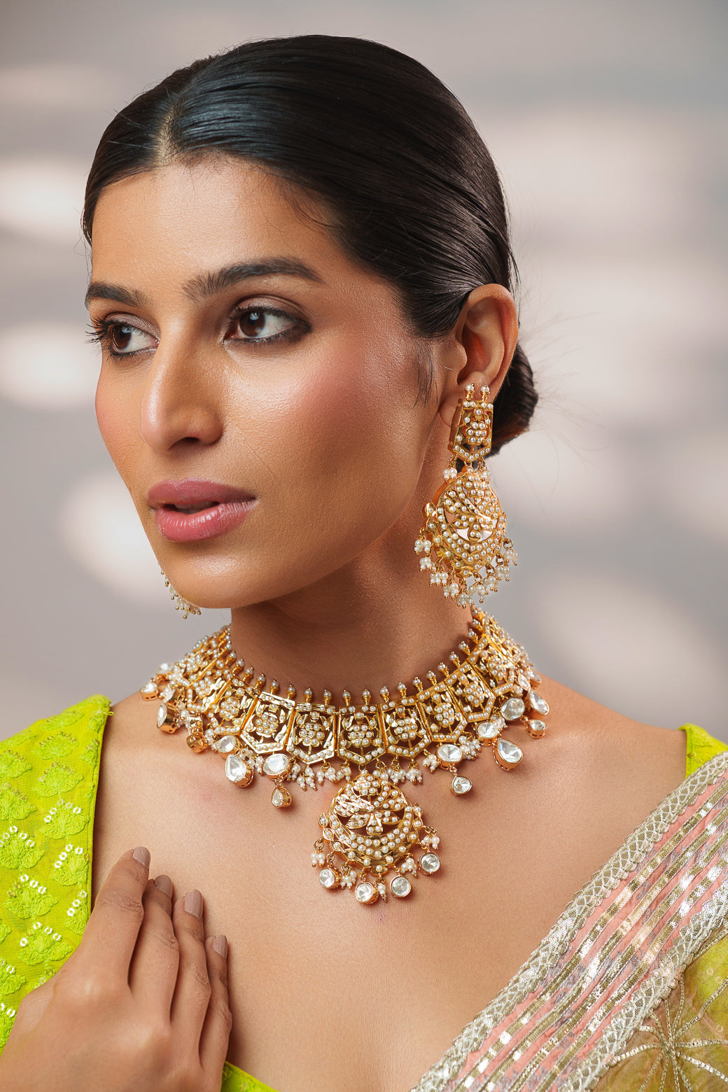 Extraordinary fusion of kundan and polki necklace set with earrings