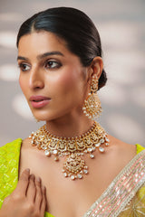 Extraordinary fusion of kundan and polki necklace set with earrings