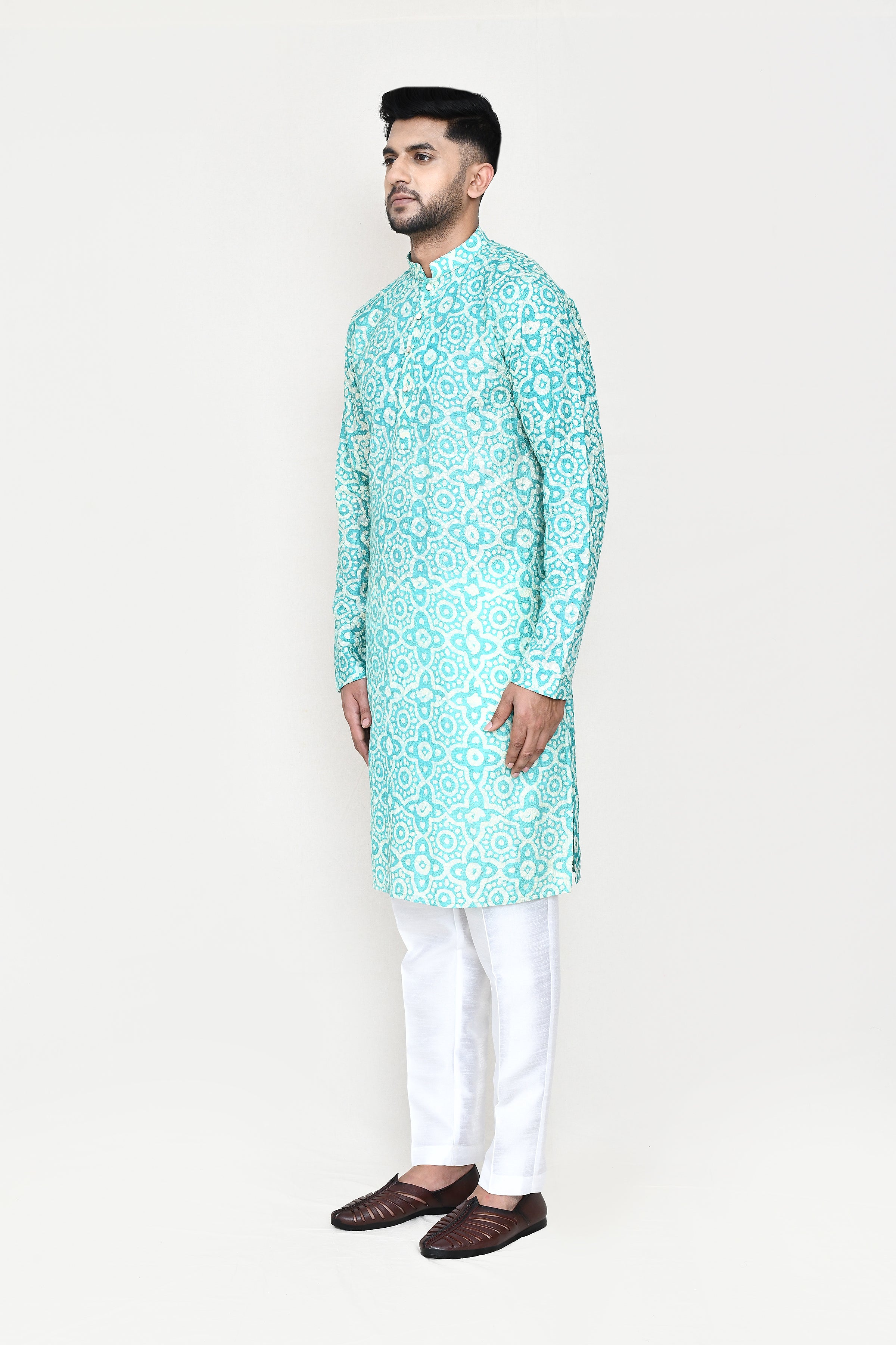 kurta with straight fit pant