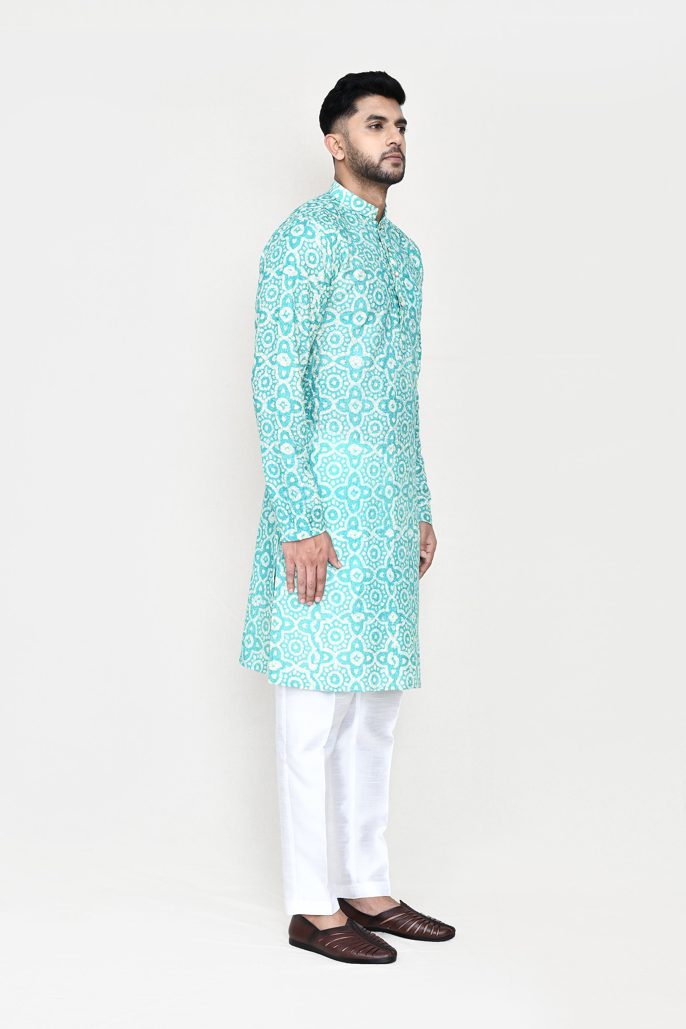 kurta with straight fit pant