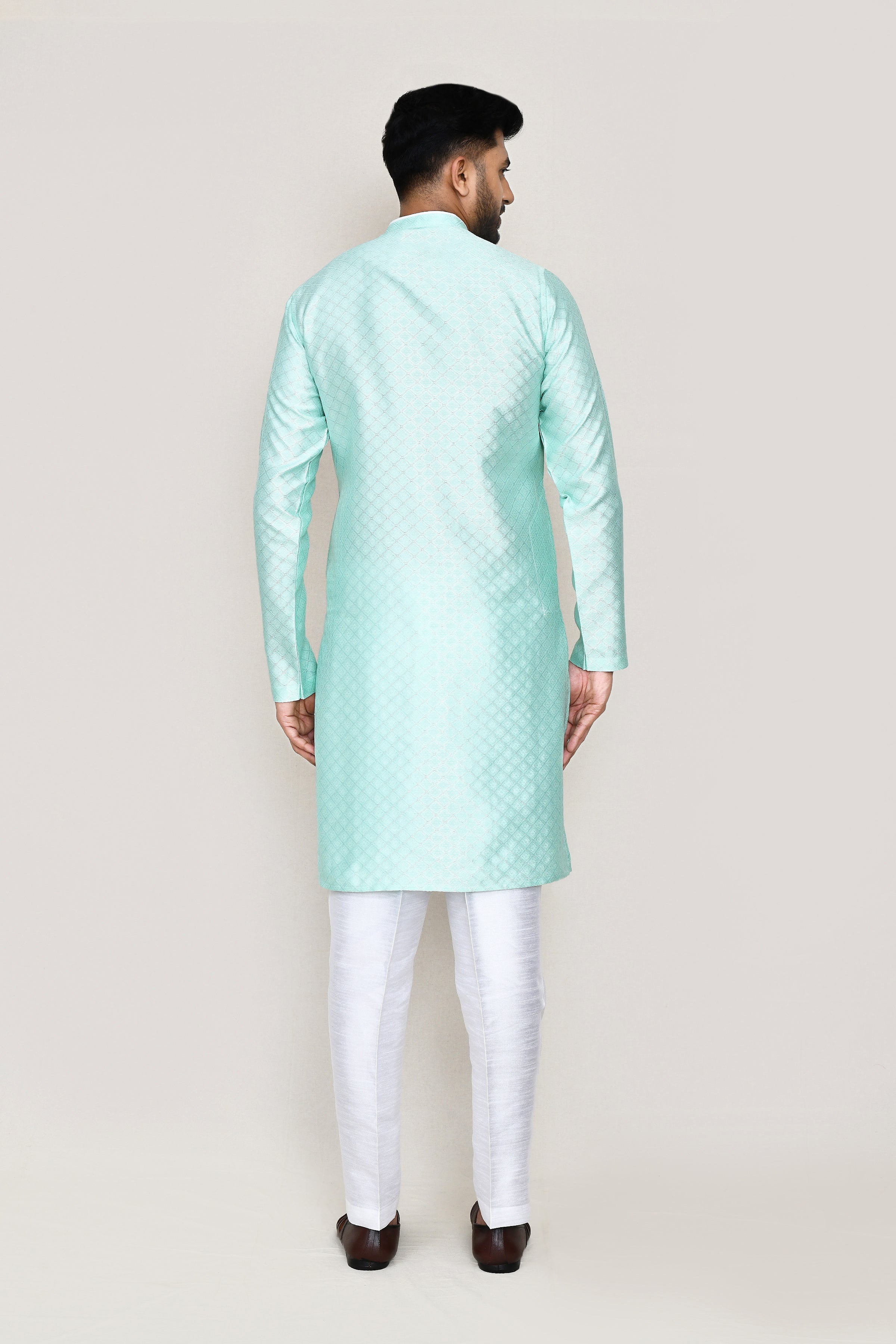 kurta with straight fit pant