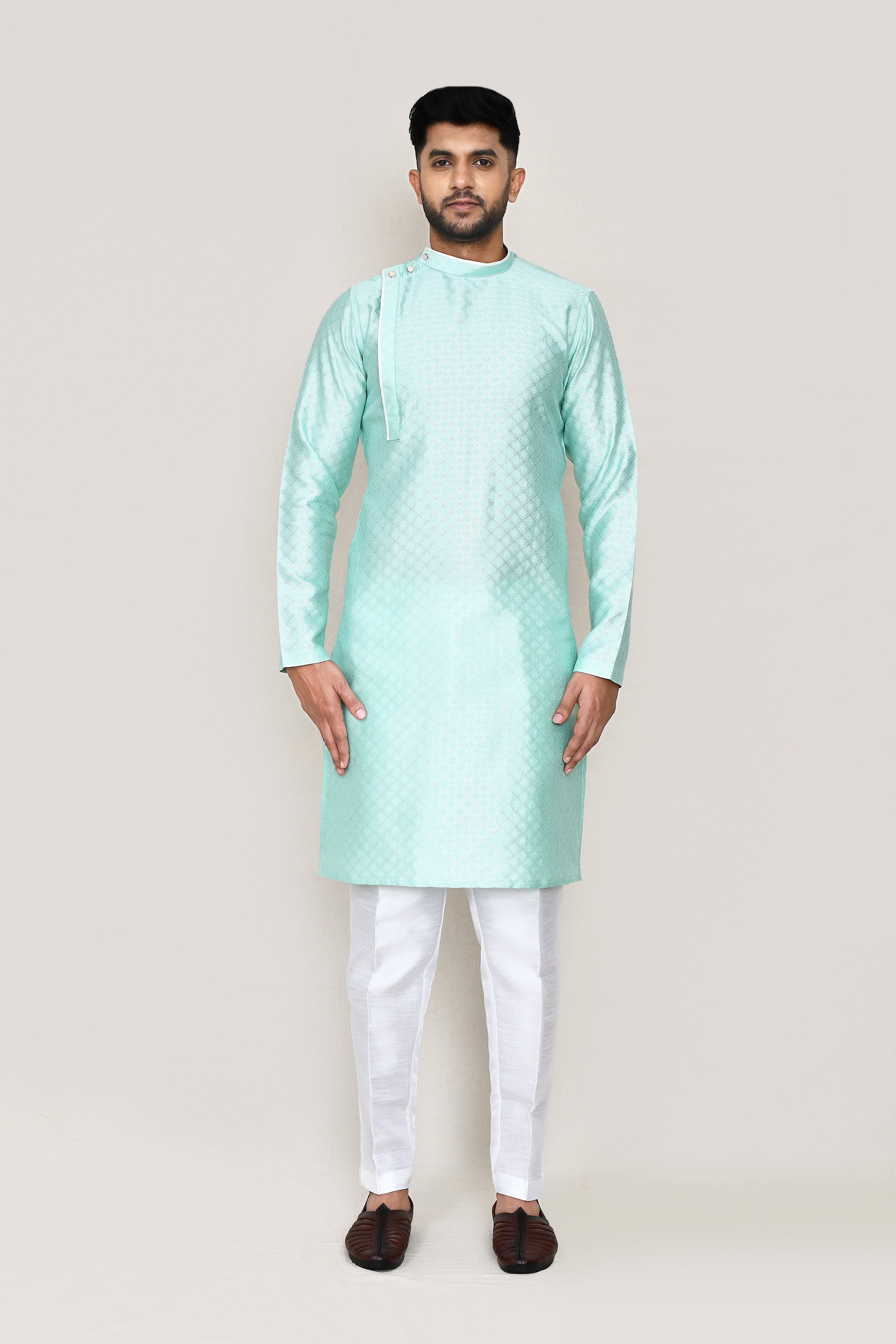 kurta with straight fit pant