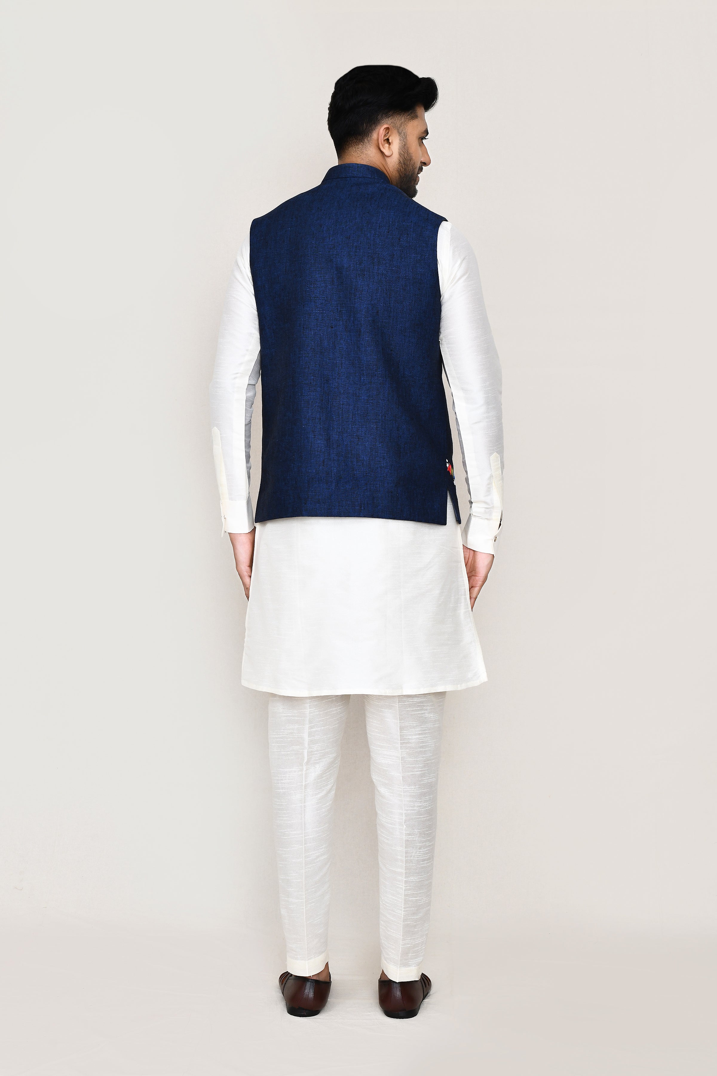 kurta, jacket with straight fit pant