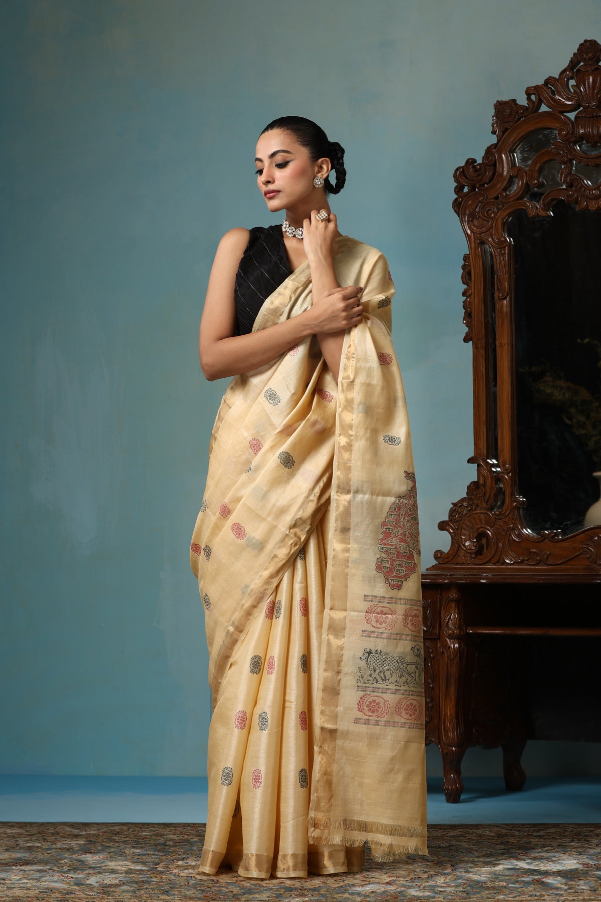 Petal handwoven gold Kosa Silk saree