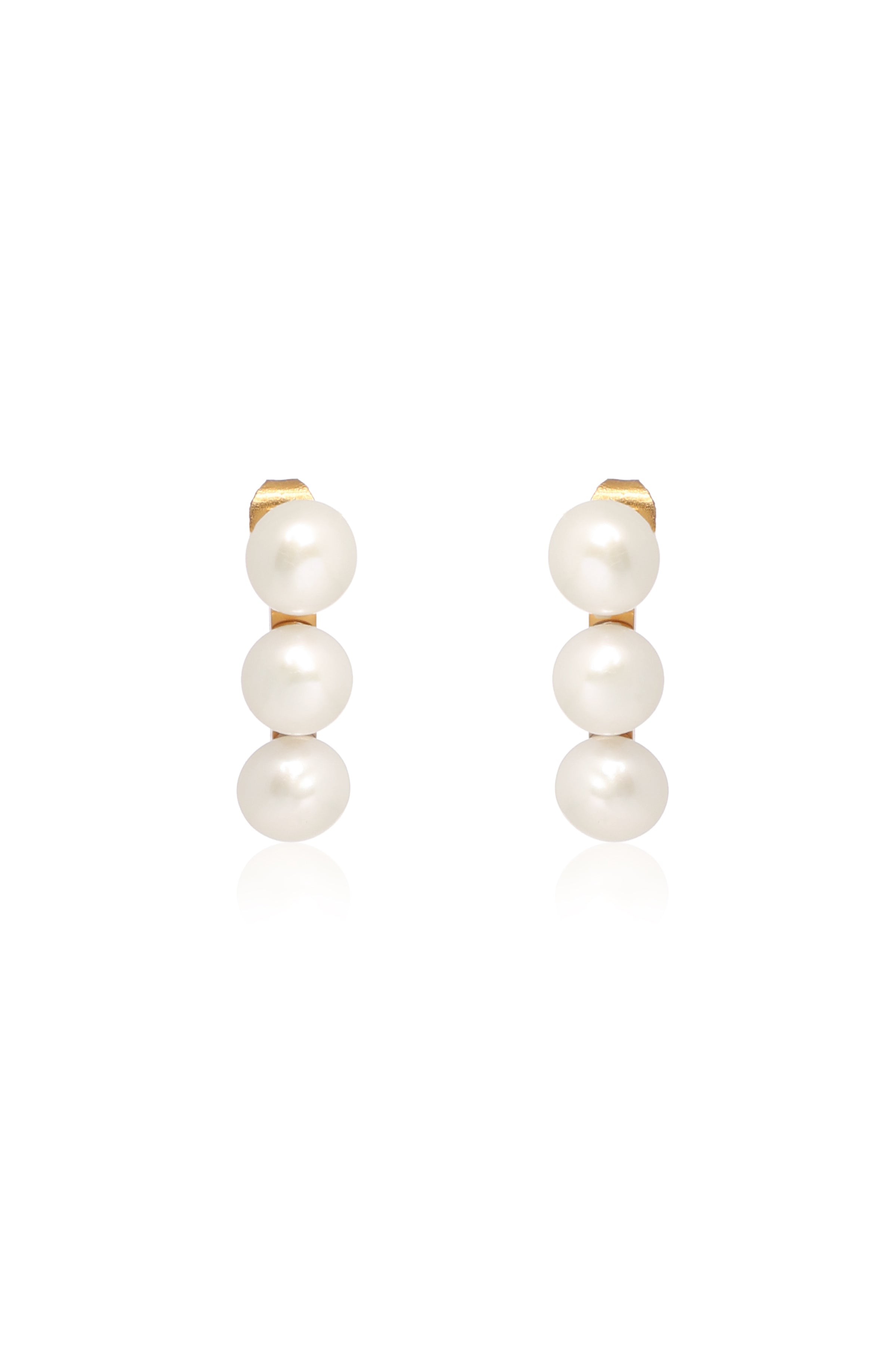 CHIC STUDS
