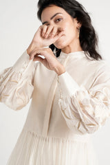 Ivory Abe