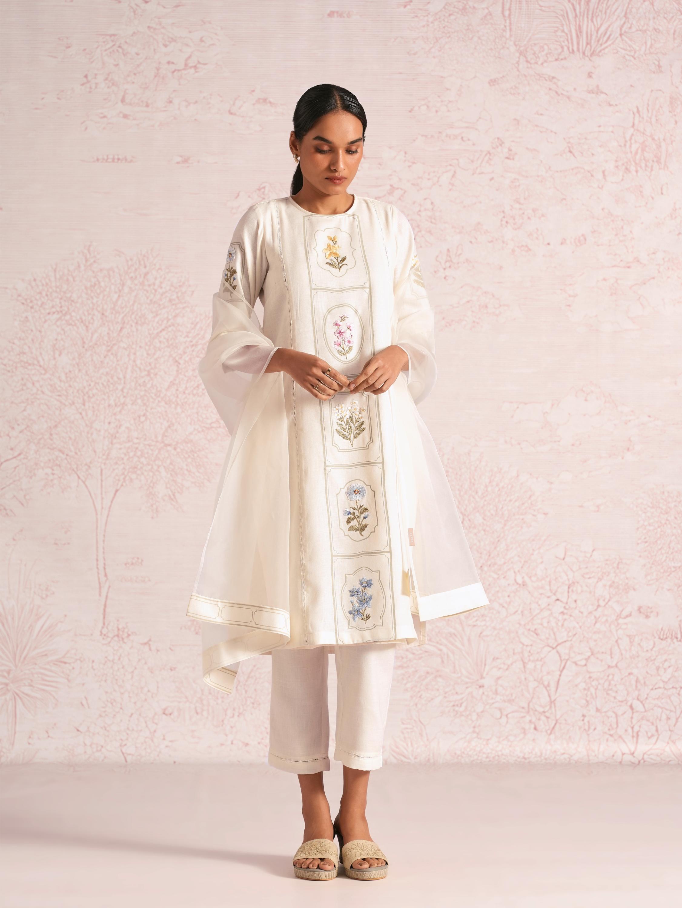 Garden Gallery Aria Kurta Set