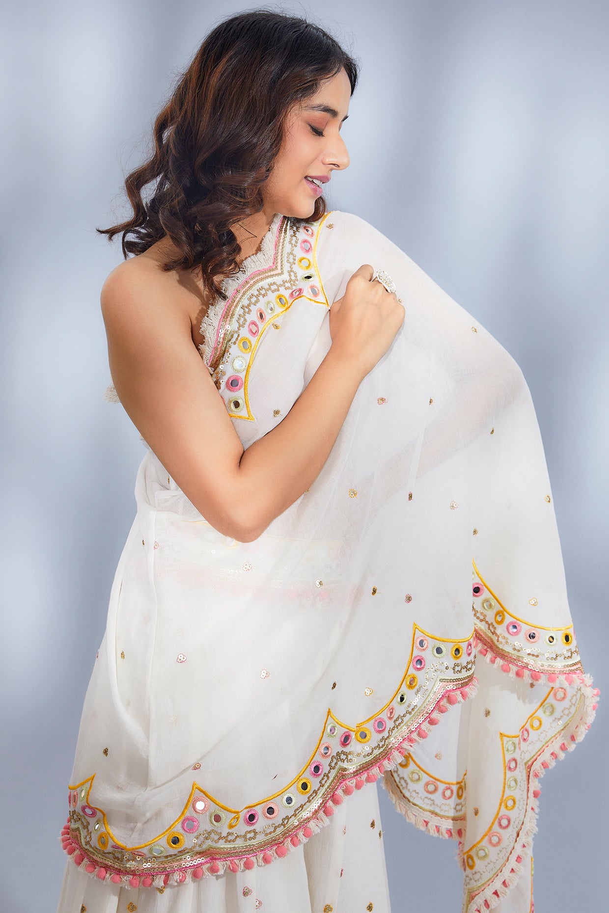 Amyra Sharara Set