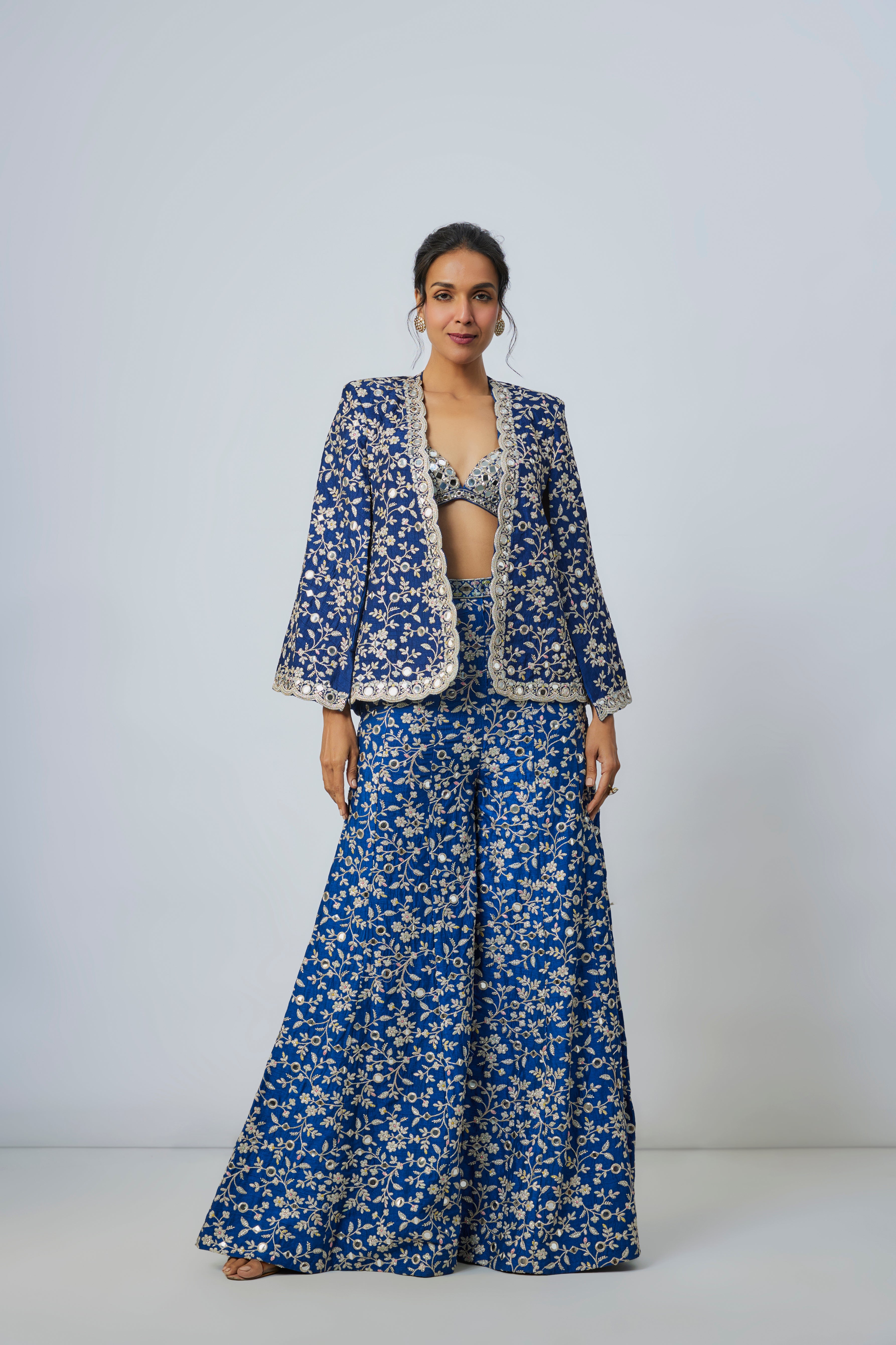 Dhyeya Pant Set