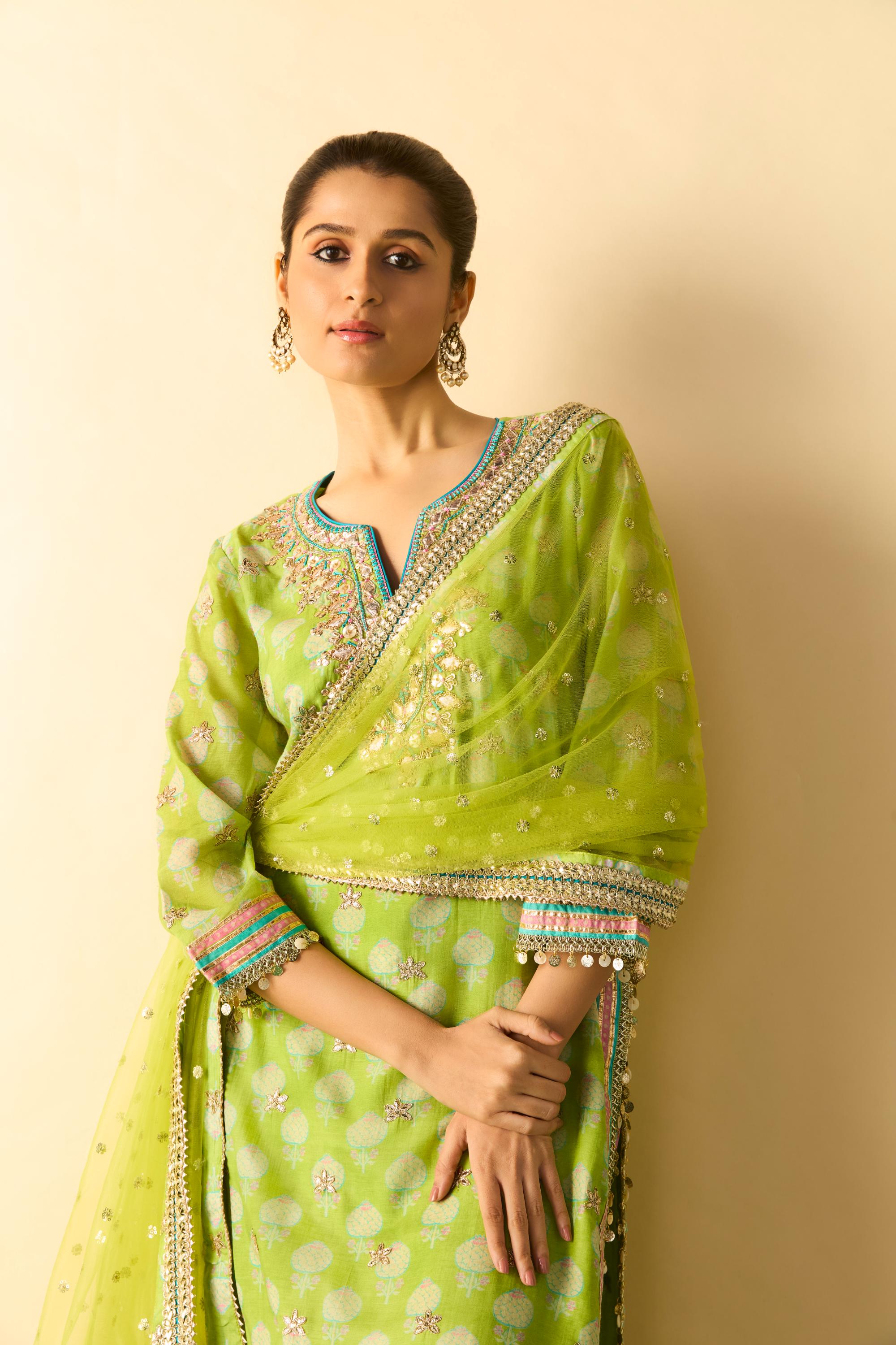 Dwiti Kurta Set 35